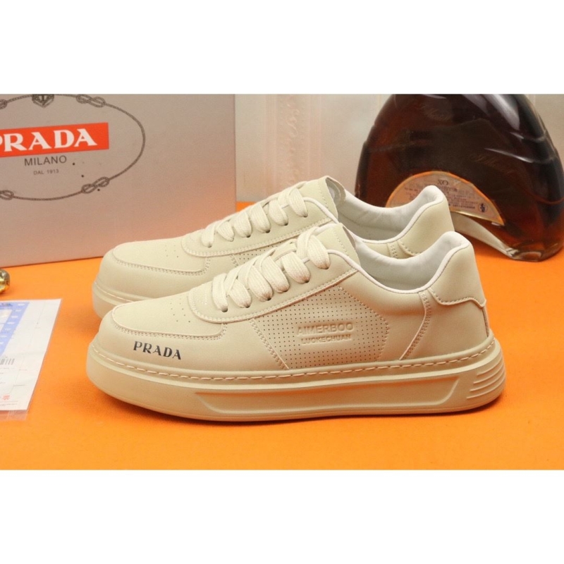 Pra*a sneakers